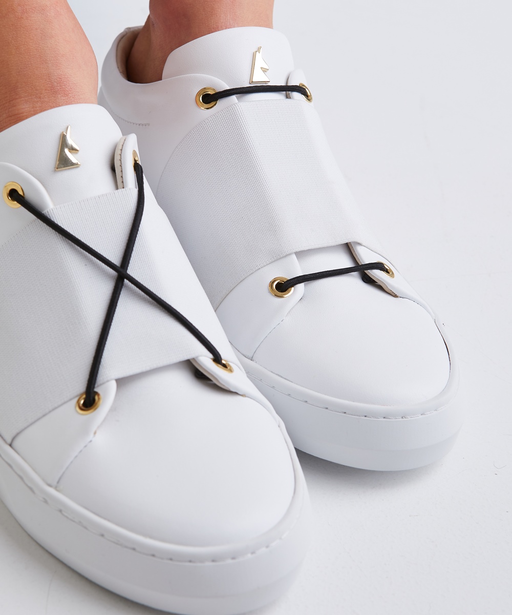XOXO B.B Low-Top White Sneaker